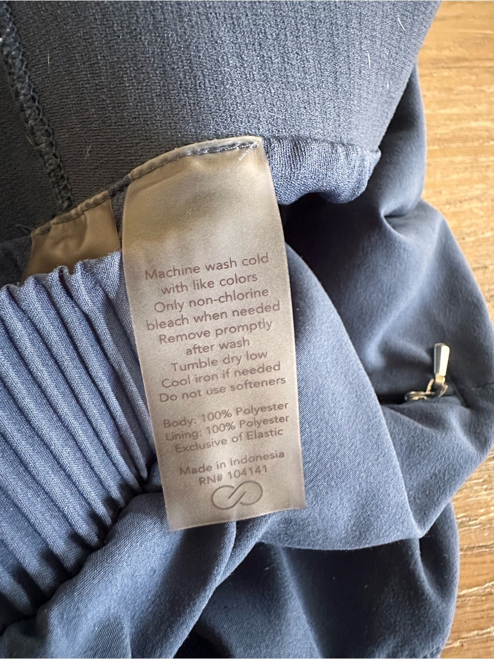 CALIA Navy Athletic Running Shorts Zip Pockets Size M - Picture 6 of 7